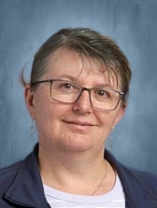 Mme Keteles